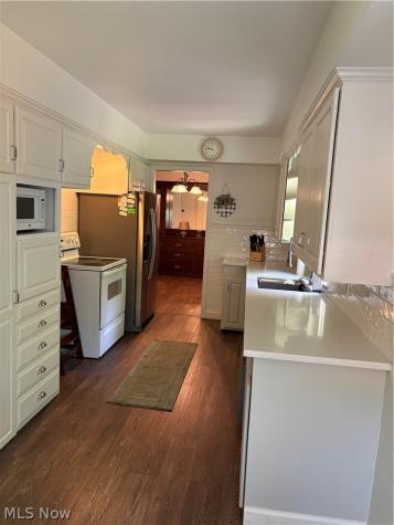 5646 Onaway Oval Parma OH 44130