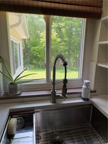 5646 Onaway Oval Parma OH 44130