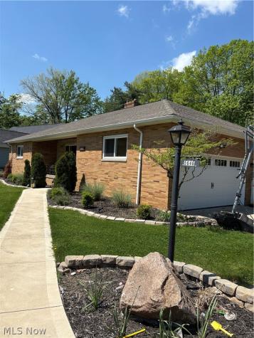 5646 Onaway Oval Parma OH 44130