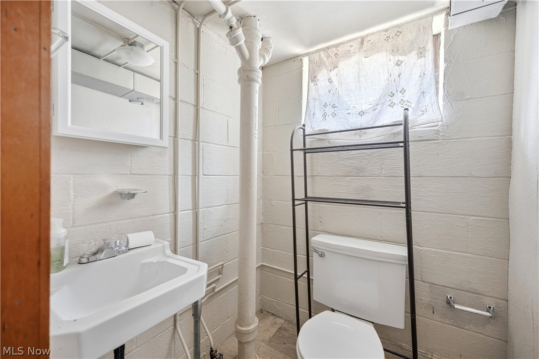 5646 Onaway Oval Parma OH 44130