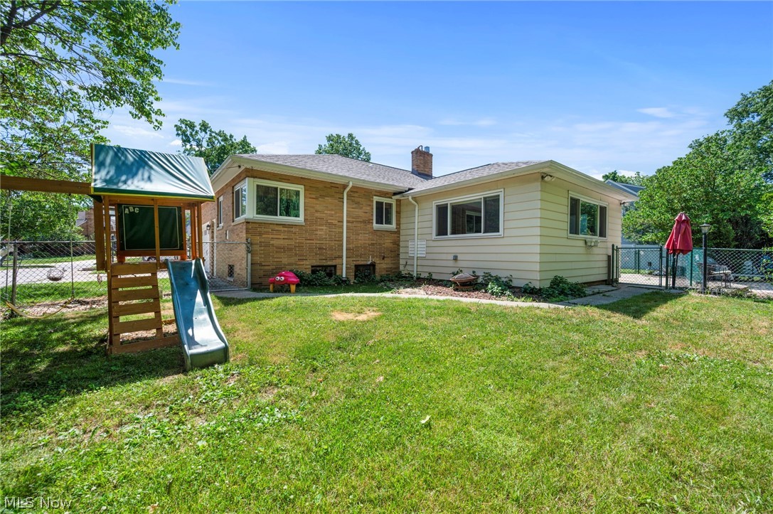 5646 Onaway Oval Parma OH 44130
