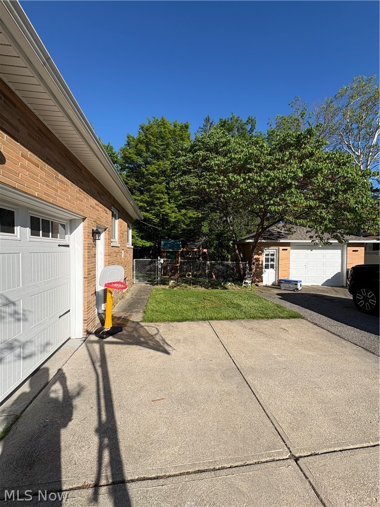 5646 Onaway Oval Parma OH 44130