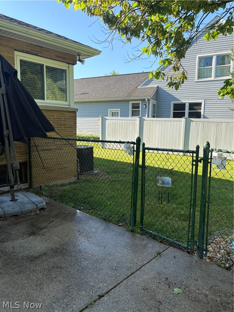 5646 Onaway Oval Parma OH 44130