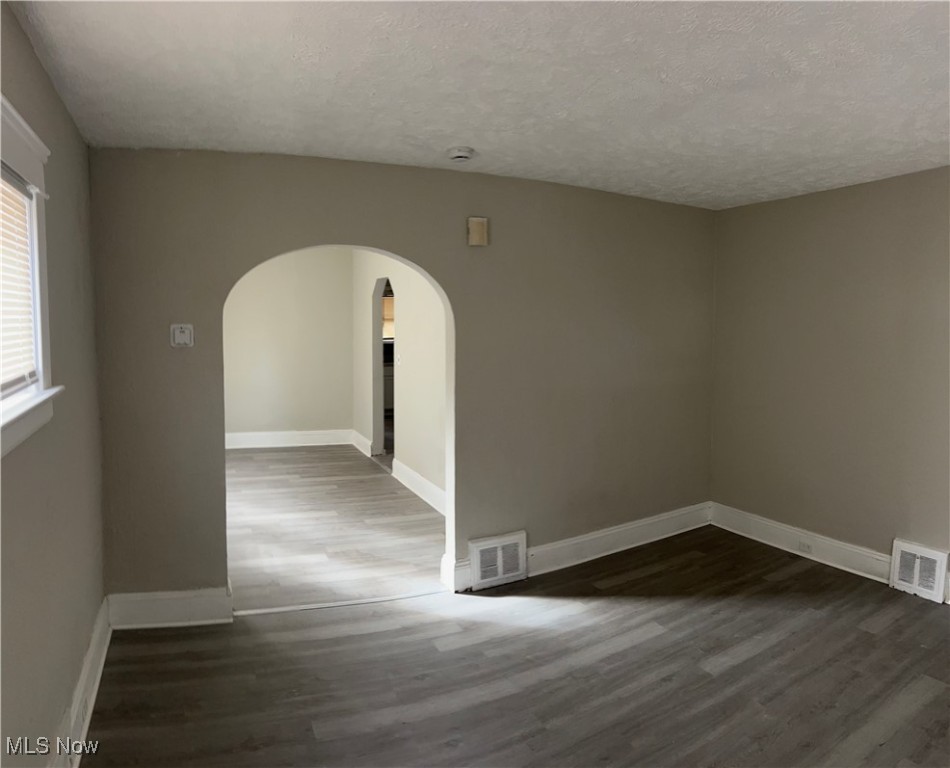 952 Stevenson Road Cleveland OH 44110