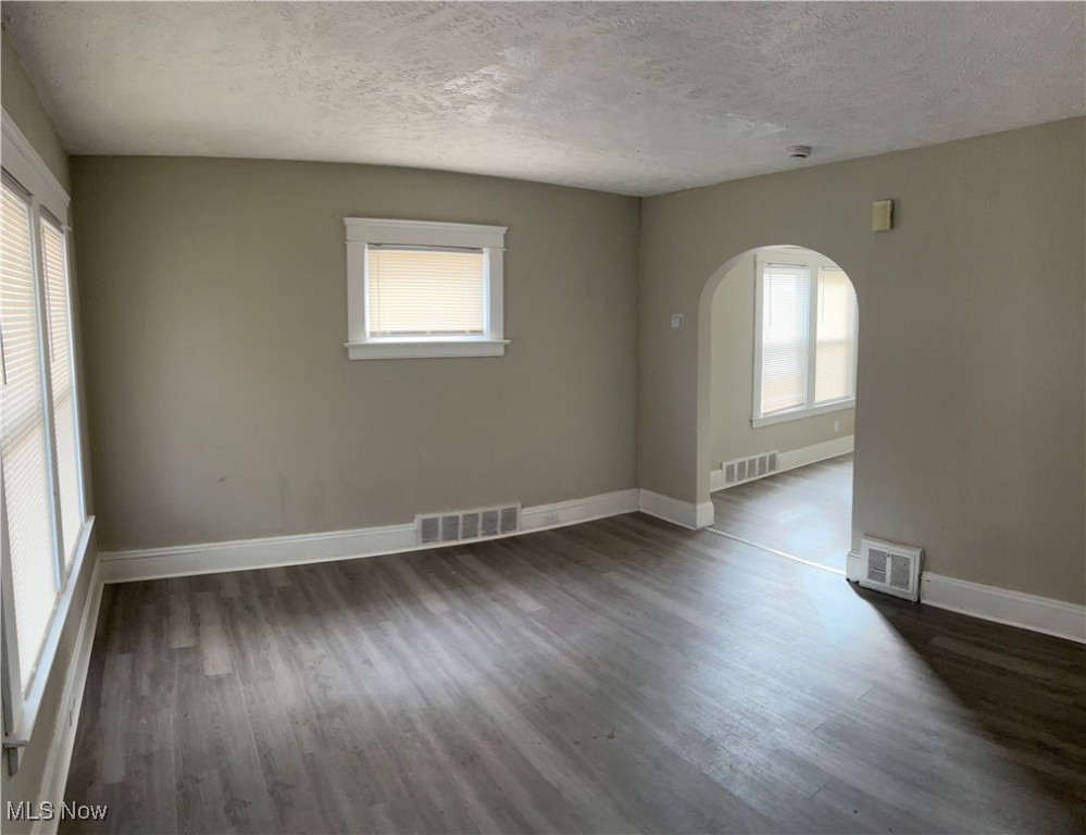 952 Stevenson Road Cleveland OH 44110