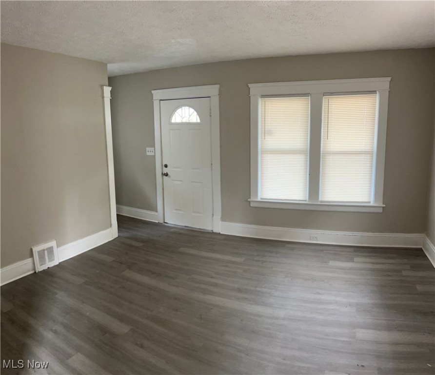 952 Stevenson Road Cleveland OH 44110