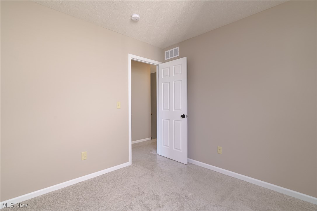 239 South Point Drive Avon Lake OH 44012