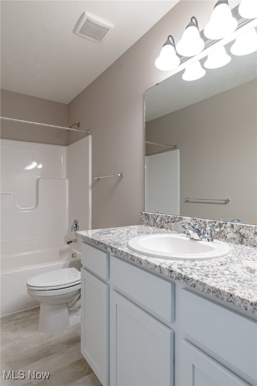 239 South Point Drive Avon Lake OH 44012