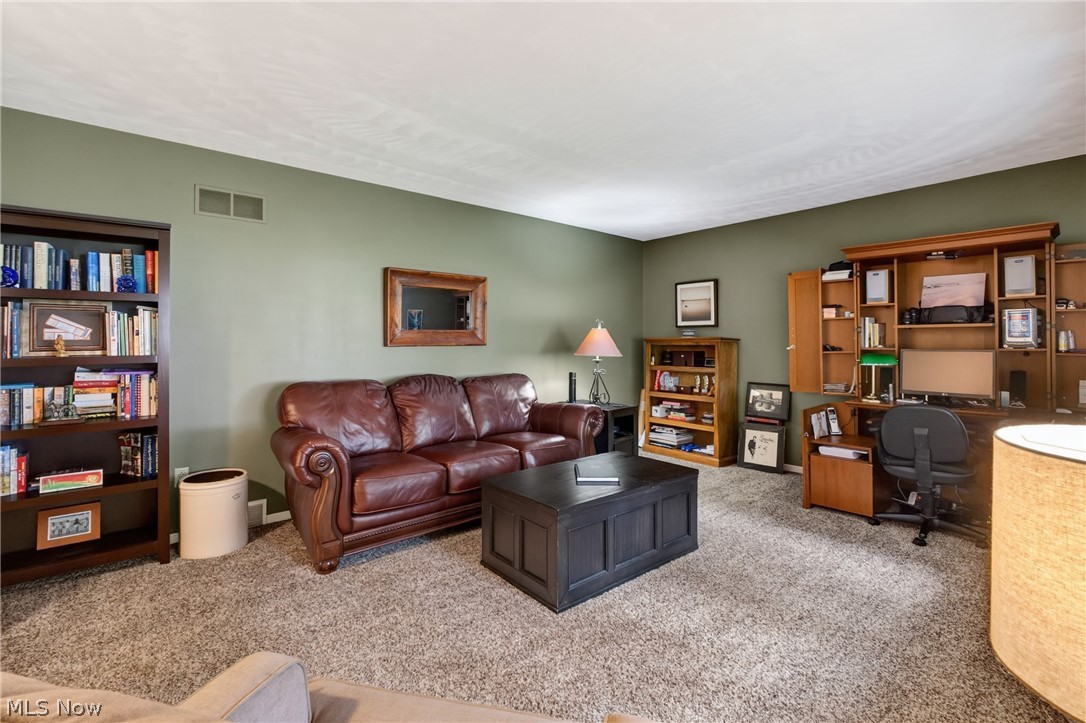 6986 Youngstown Pittsburgh Road Poland OH 44514