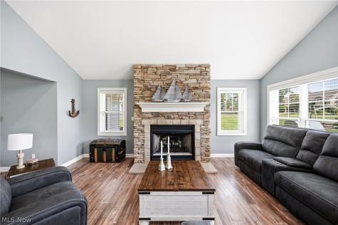1280 Surfside Circle Aurora OH 44202