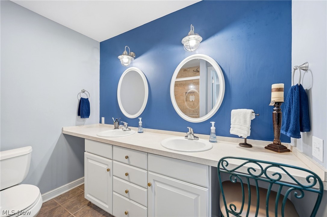 1280 Surfside Circle Aurora OH 44202