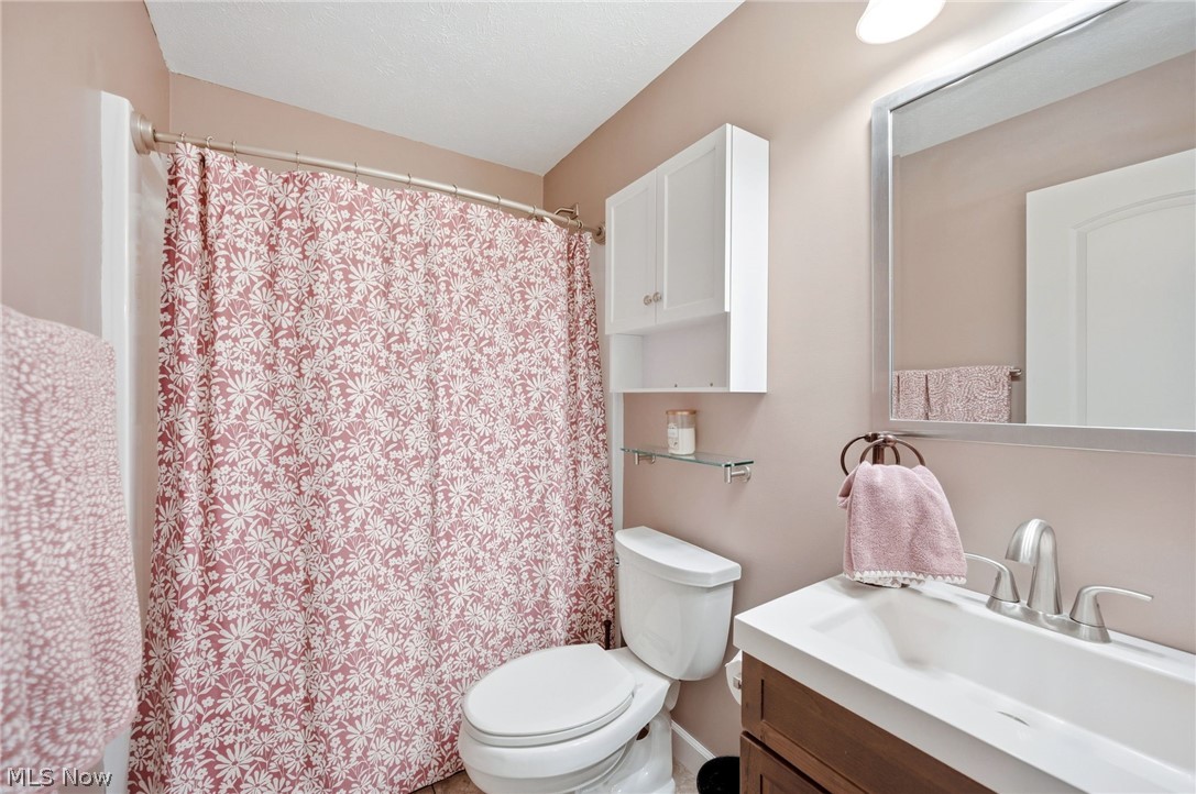 1280 Surfside Circle Aurora OH 44202