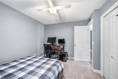 1280 Surfside Circle Aurora OH 44202