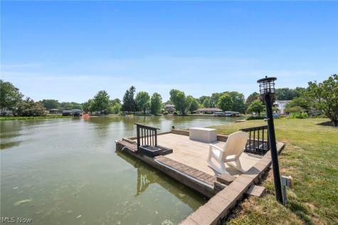 1280 Surfside Circle Aurora OH 44202