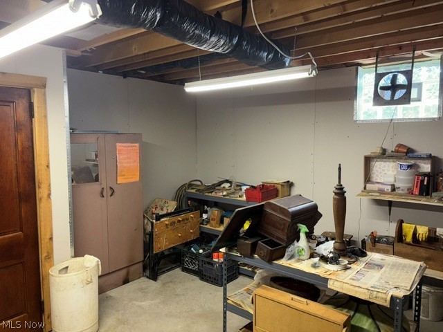 4661 Bushnell Campbell Fowler OH 44418
