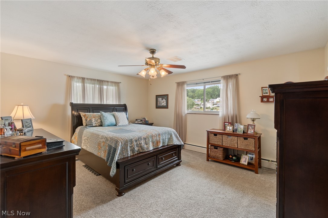 82 Whitefriars Drive Akron OH 44319
