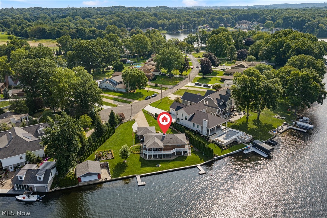 82 Whitefriars Drive Akron OH 44319