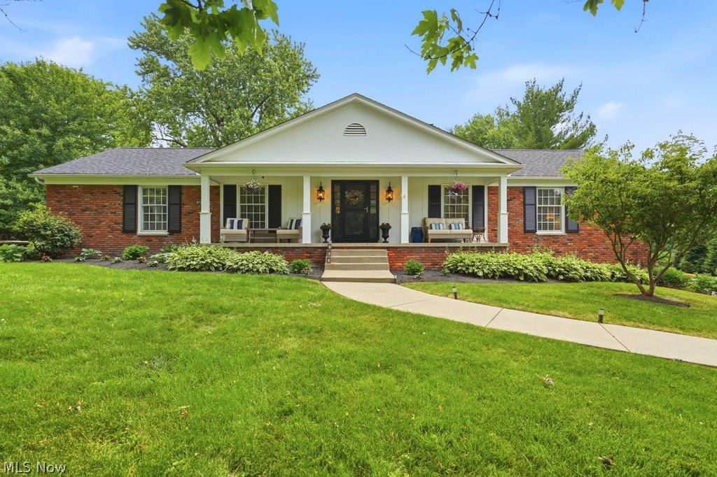 76 Maple Hill Drive Chagrin Falls OH 44022