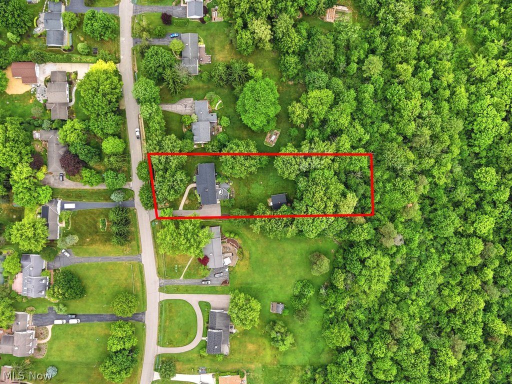 76 Maple Hill Drive Chagrin Falls OH 44022