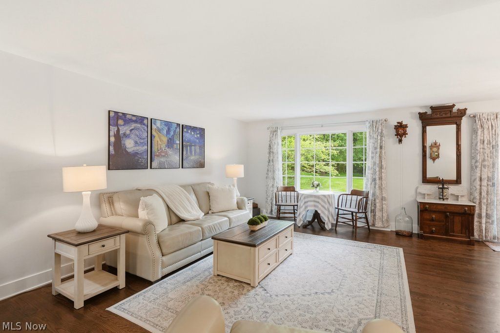 76 Maple Hill Drive Chagrin Falls OH 44022
