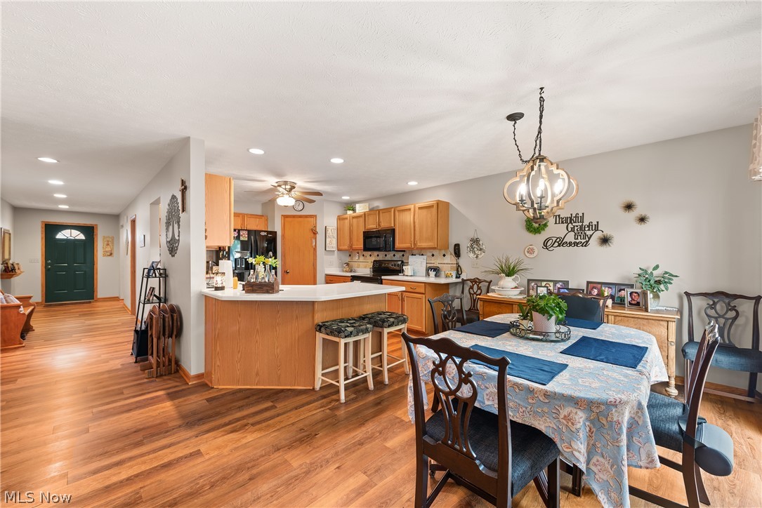 6073 Creekside Drive Parma Heights OH 44130