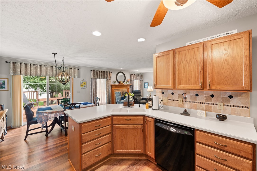 6073 Creekside Drive Parma Heights OH 44130