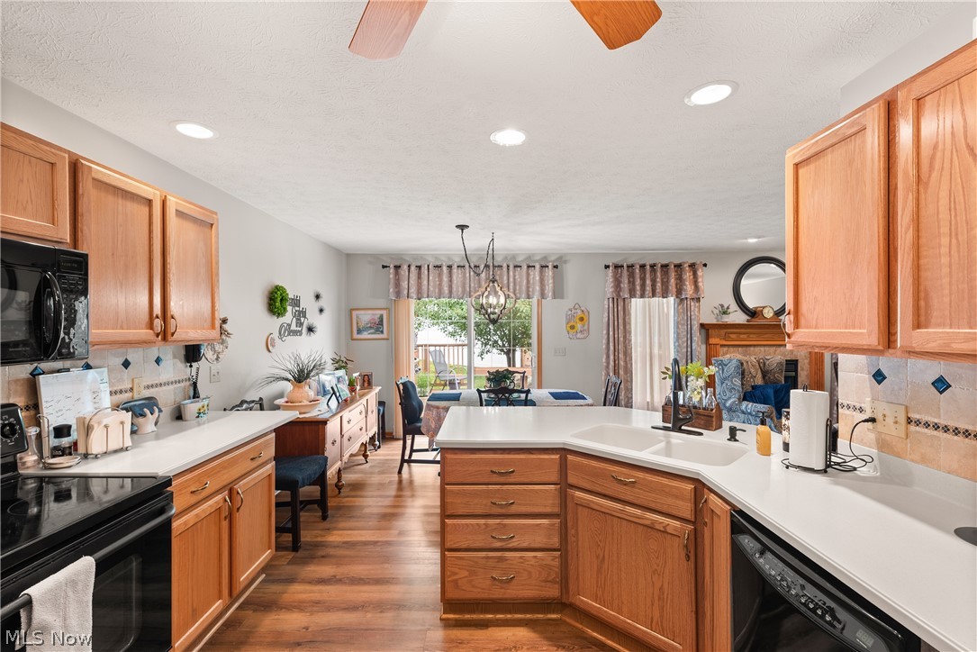 6073 Creekside Drive Parma Heights OH 44130