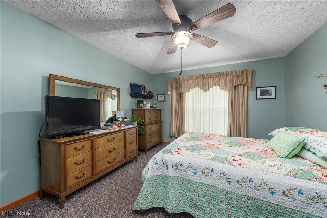 6073 Creekside Drive Parma Heights OH 44130