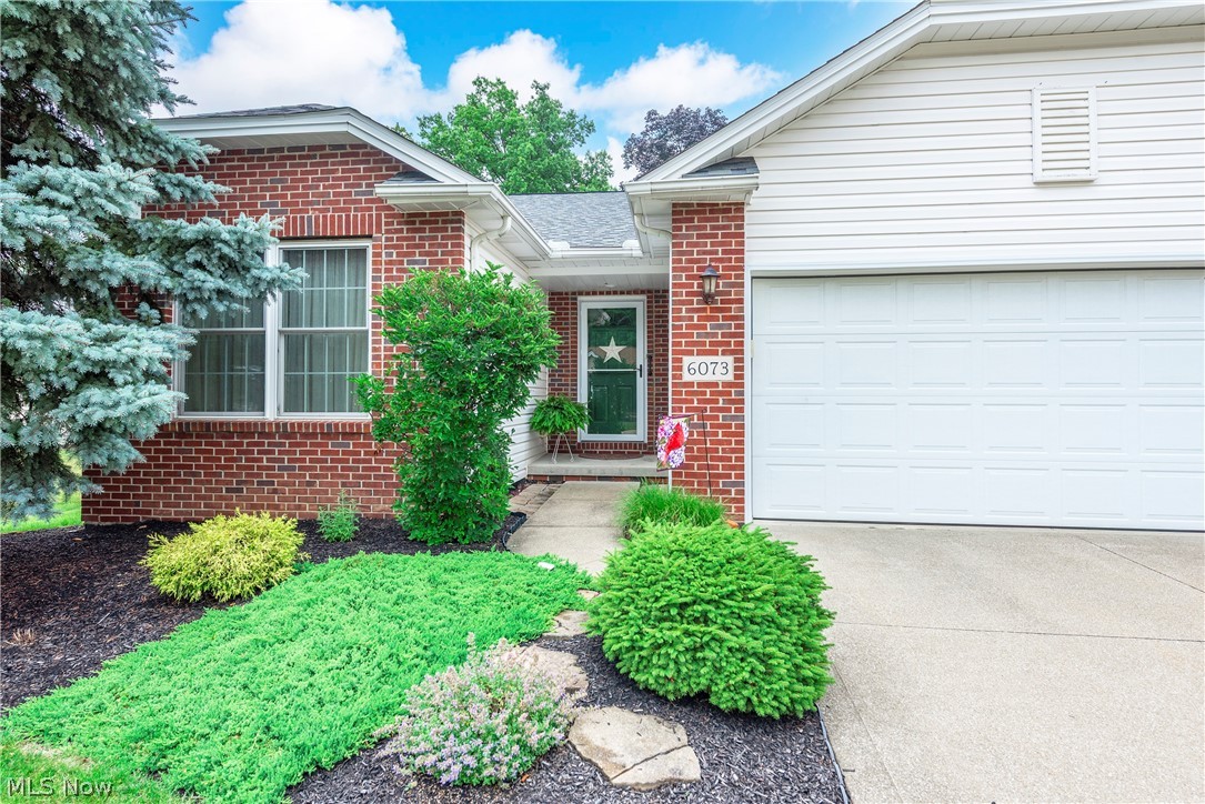 6073 Creekside Drive Parma Heights OH 44130
