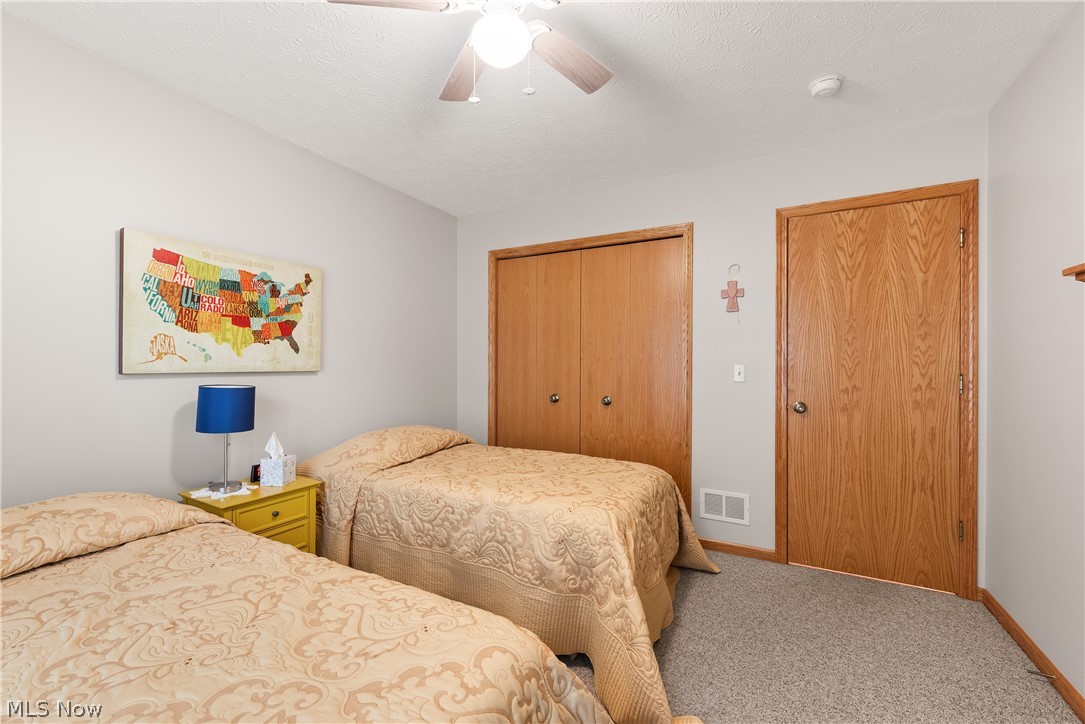 6073 Creekside Drive Parma Heights OH 44130