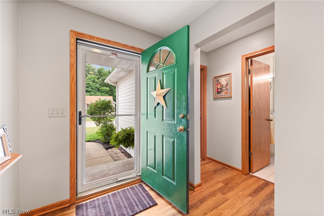 6073 Creekside Drive Parma Heights OH 44130