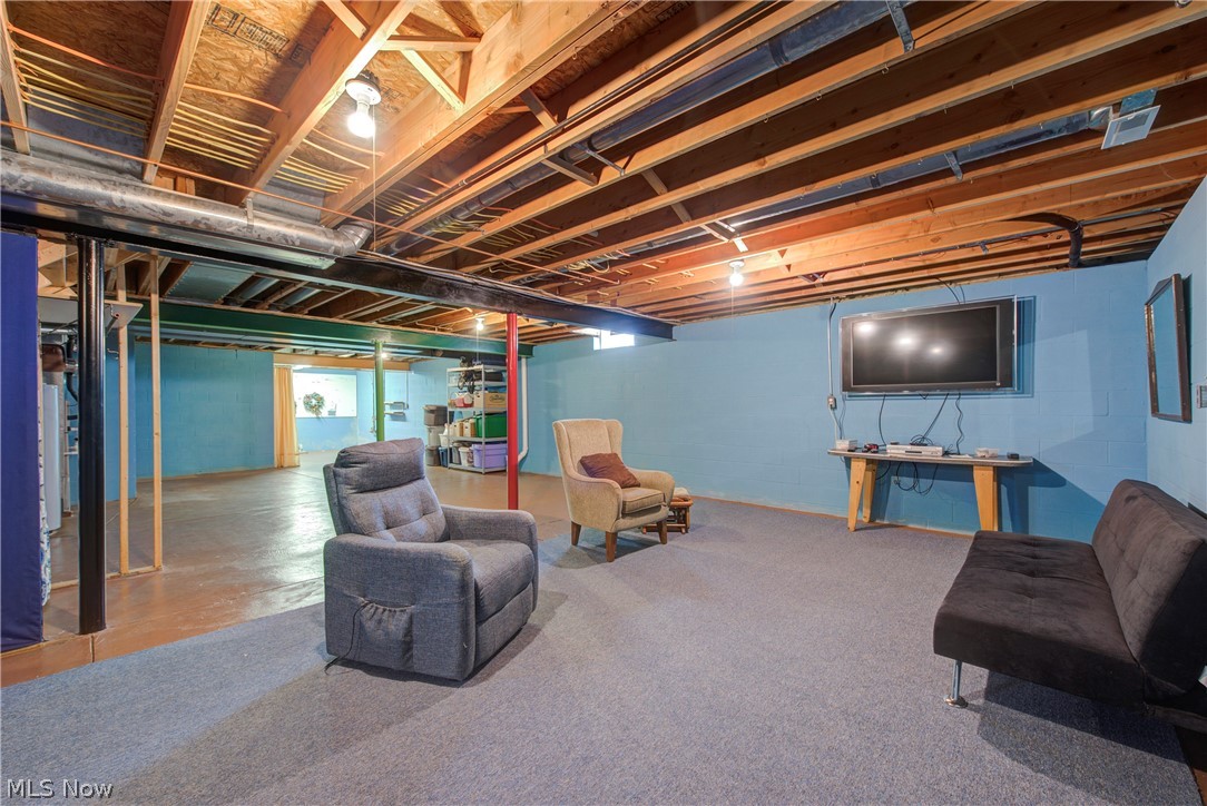 6073 Creekside Drive Parma Heights OH 44130
