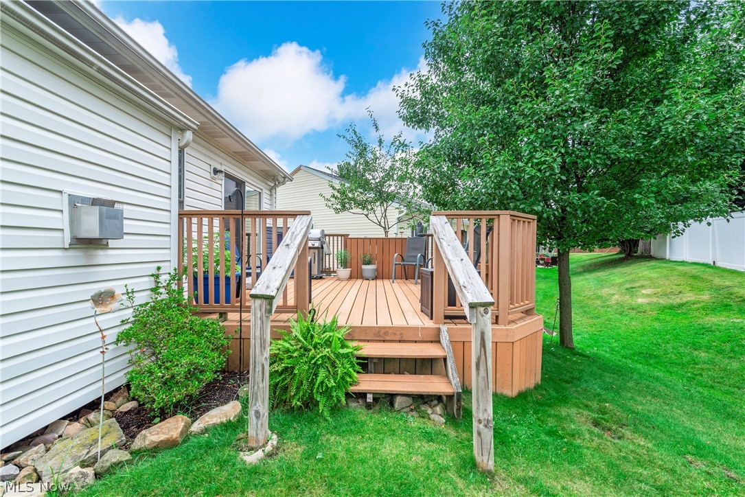 6073 Creekside Drive Parma Heights OH 44130