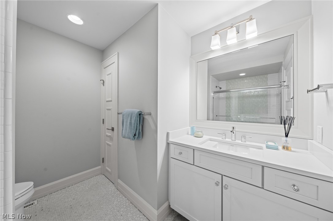 24150 Woodside Lane Beachwood OH 44122