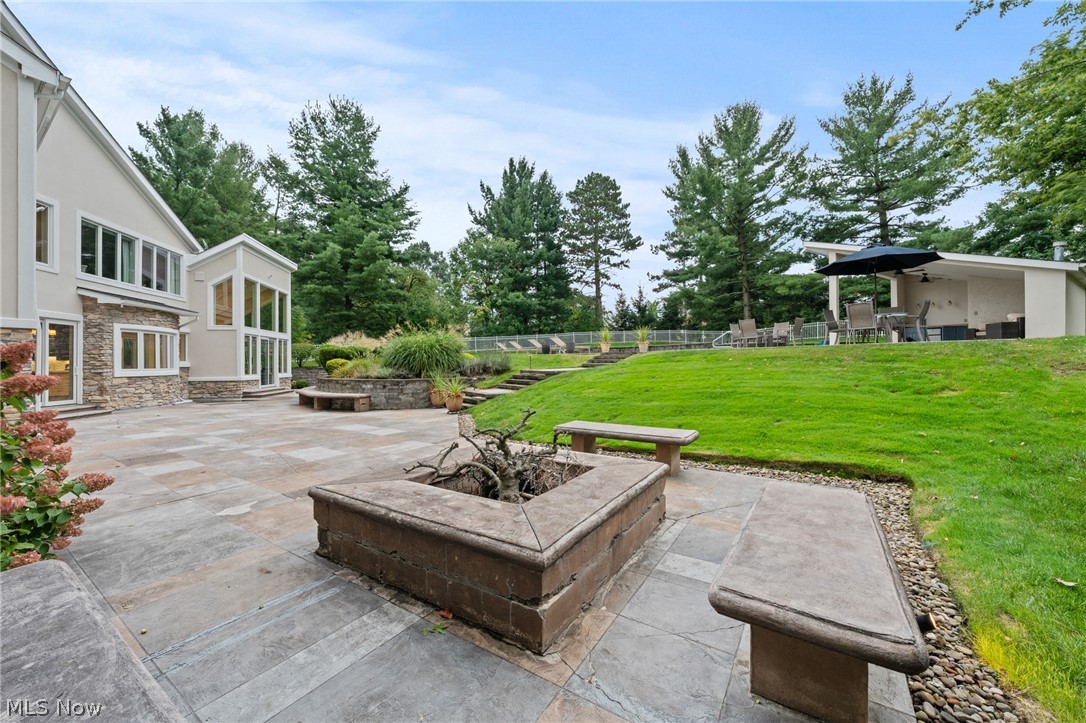 24150 Woodside Lane Beachwood OH 44122