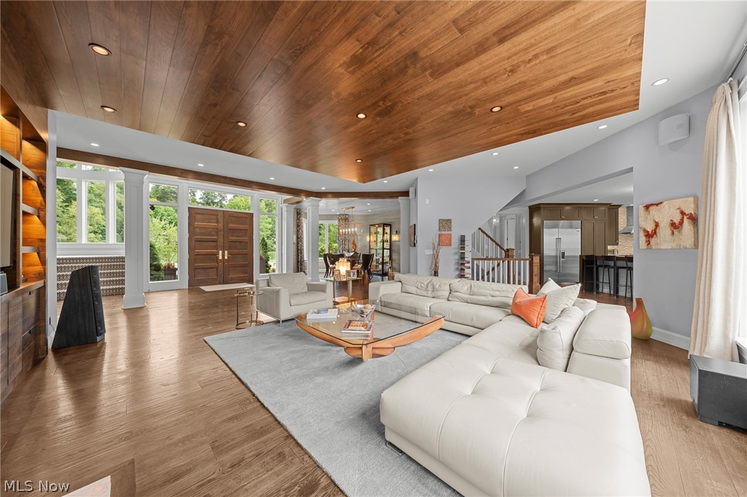 24150 Woodside Lane Beachwood OH 44122