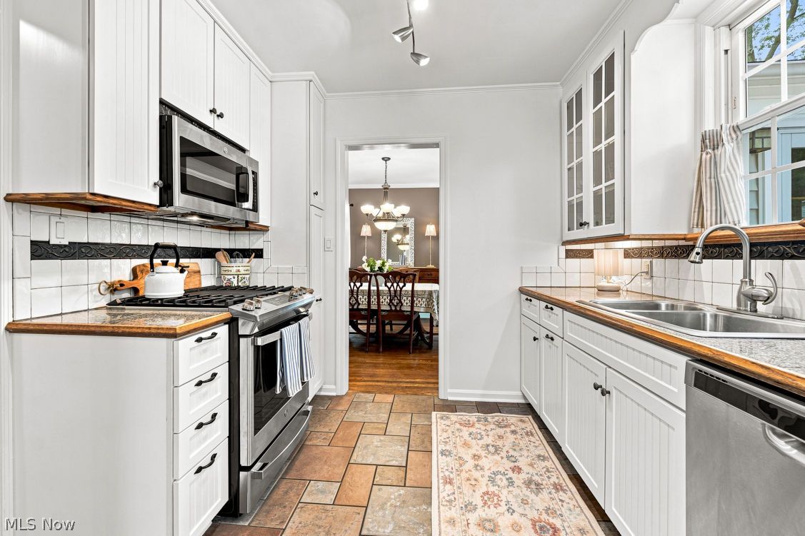 2224 Fenwick Road University Heights OH 44118