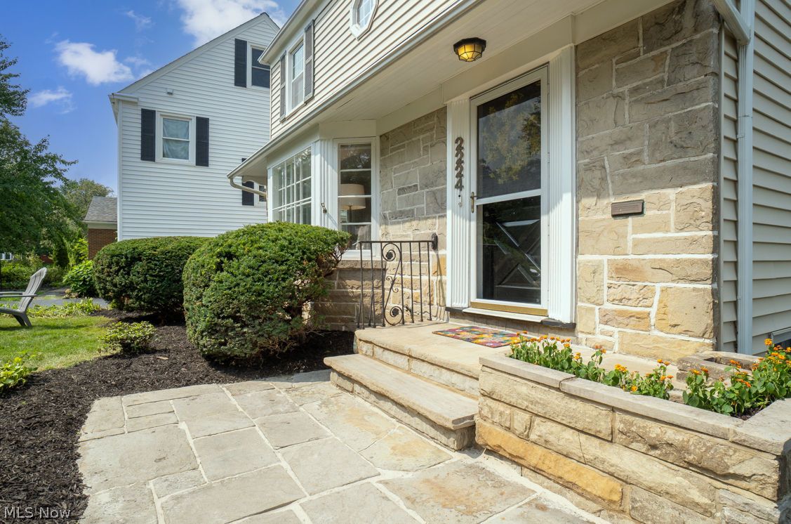 2224 Fenwick Road University Heights OH 44118