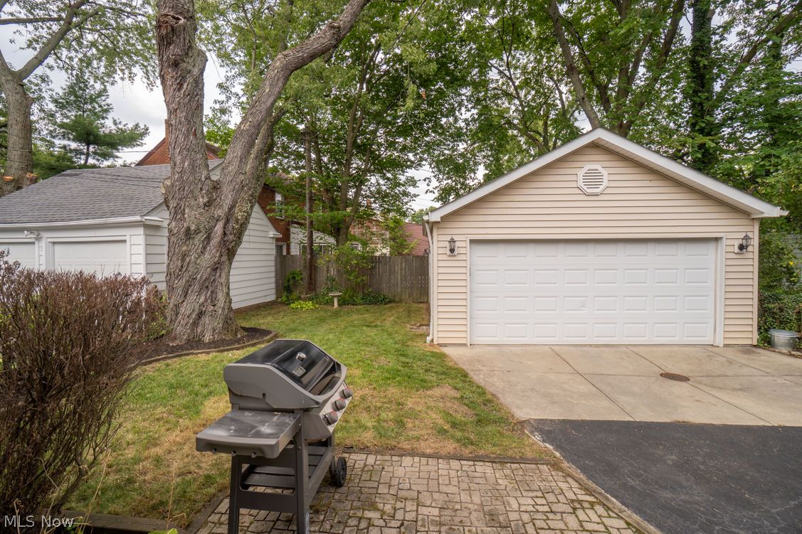 2224 Fenwick Road University Heights OH 44118