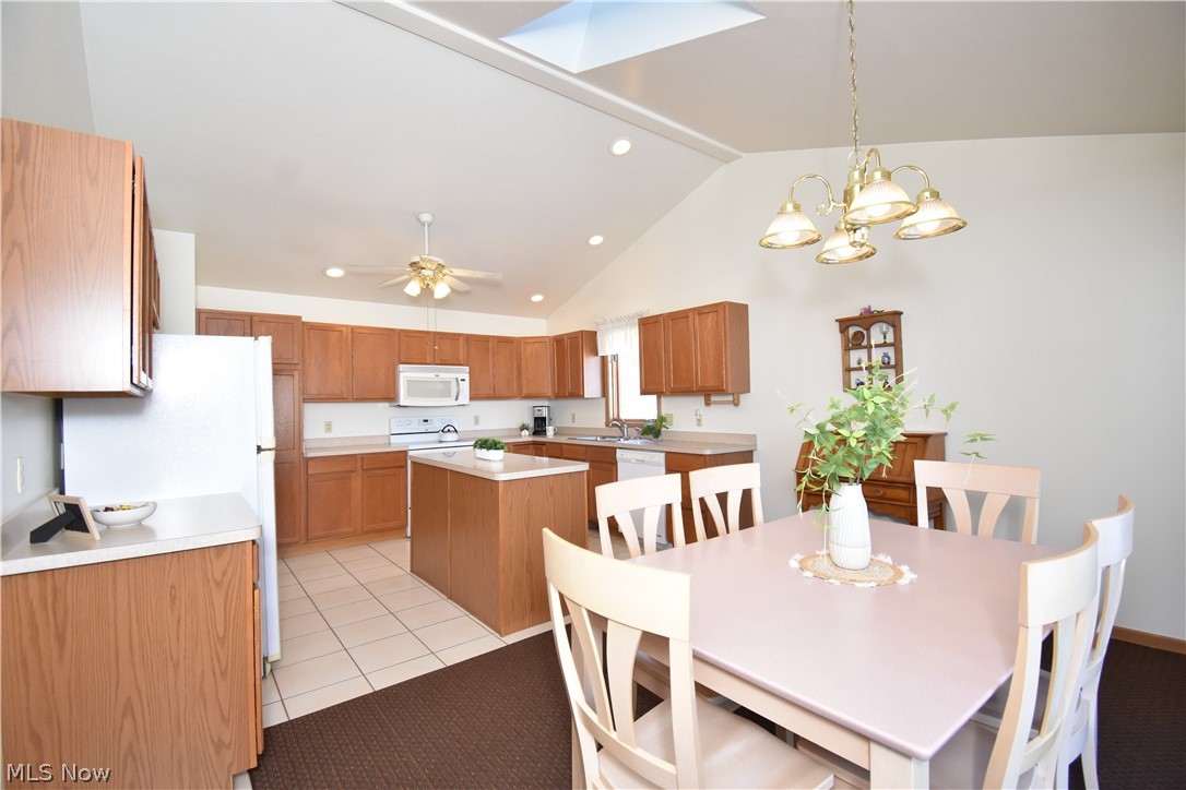 585 Creekside Drive Hubbard OH 44425