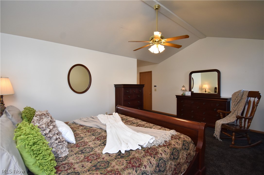 585 Creekside Drive Hubbard OH 44425