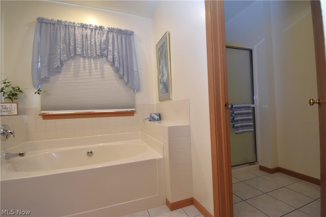 585 Creekside Drive Hubbard OH 44425