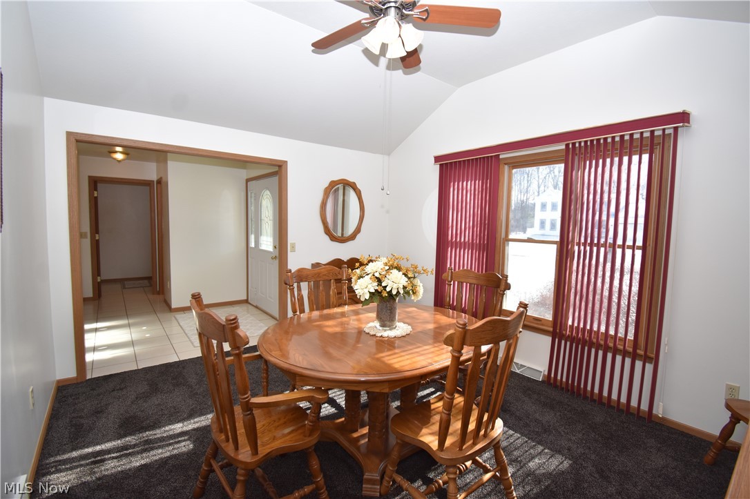 585 Creekside Drive Hubbard OH 44425