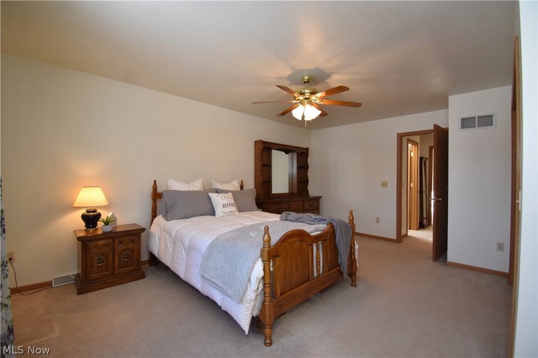 585 Creekside Drive Hubbard OH 44425