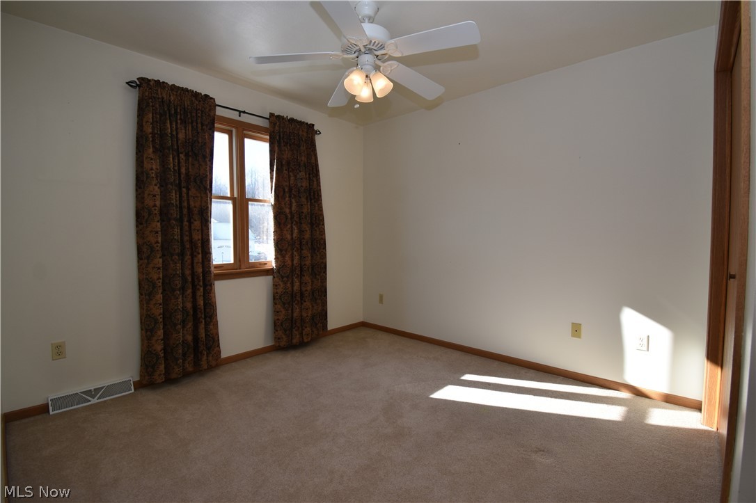 585 Creekside Drive Hubbard OH 44425
