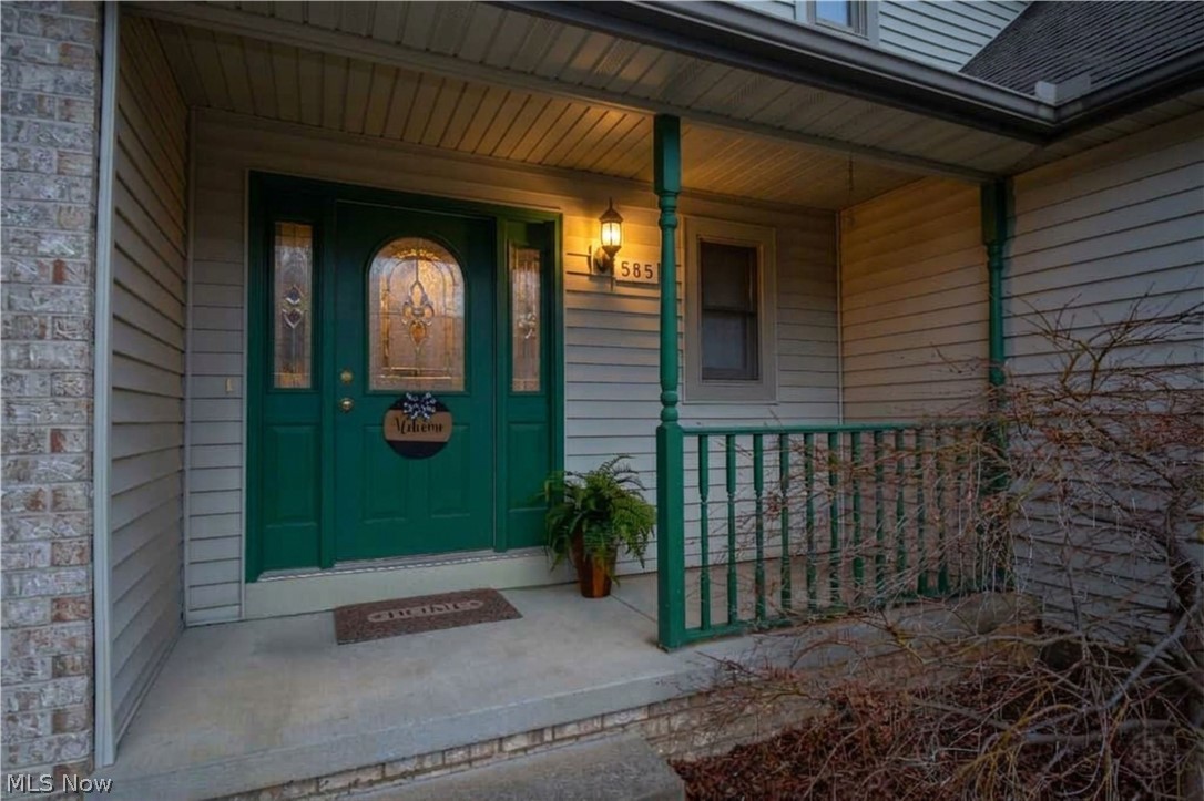 585 Creekside Drive Hubbard OH 44425