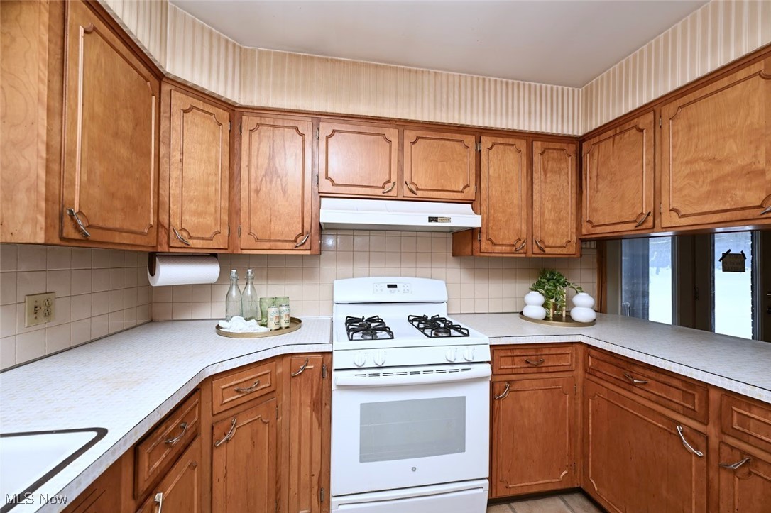 2020 Myersville Road Akron OH 44312