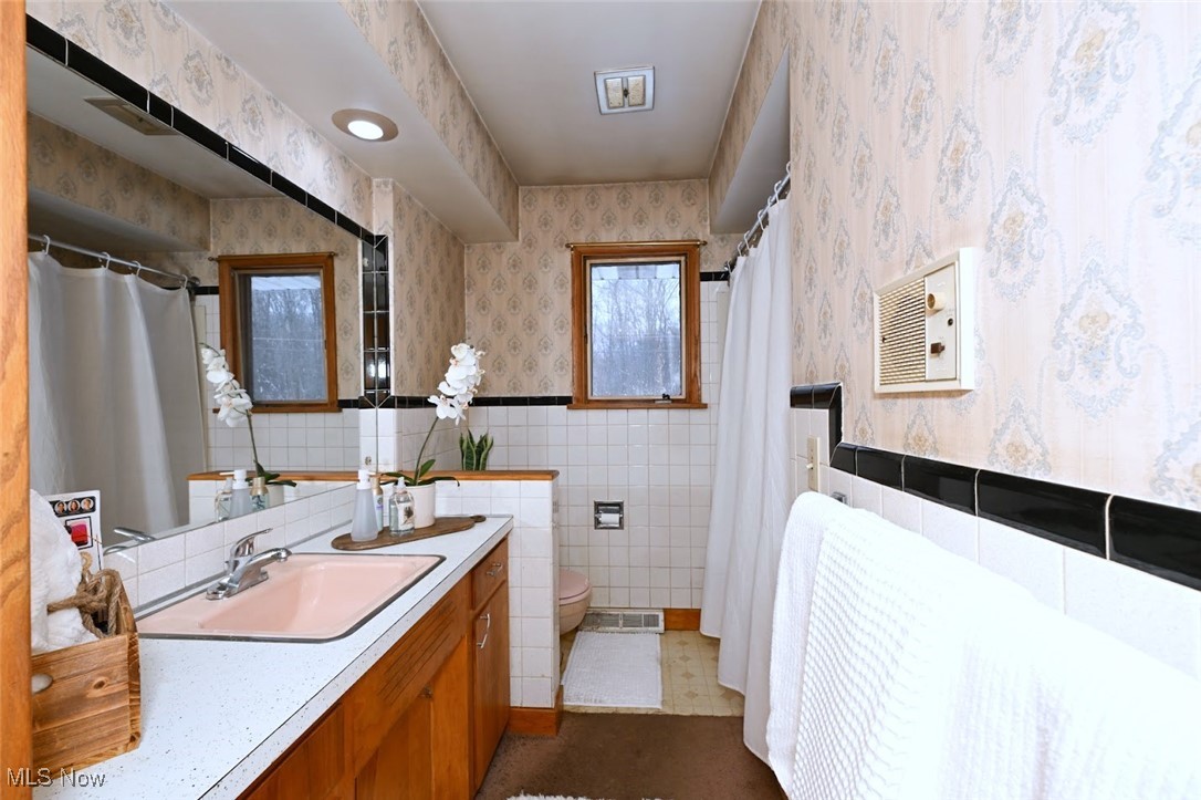 2020 Myersville Road Akron OH 44312