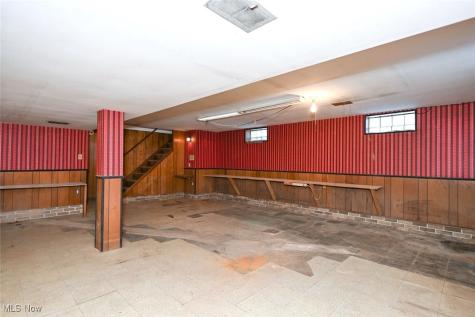 2020 Myersville Road Akron OH 44312