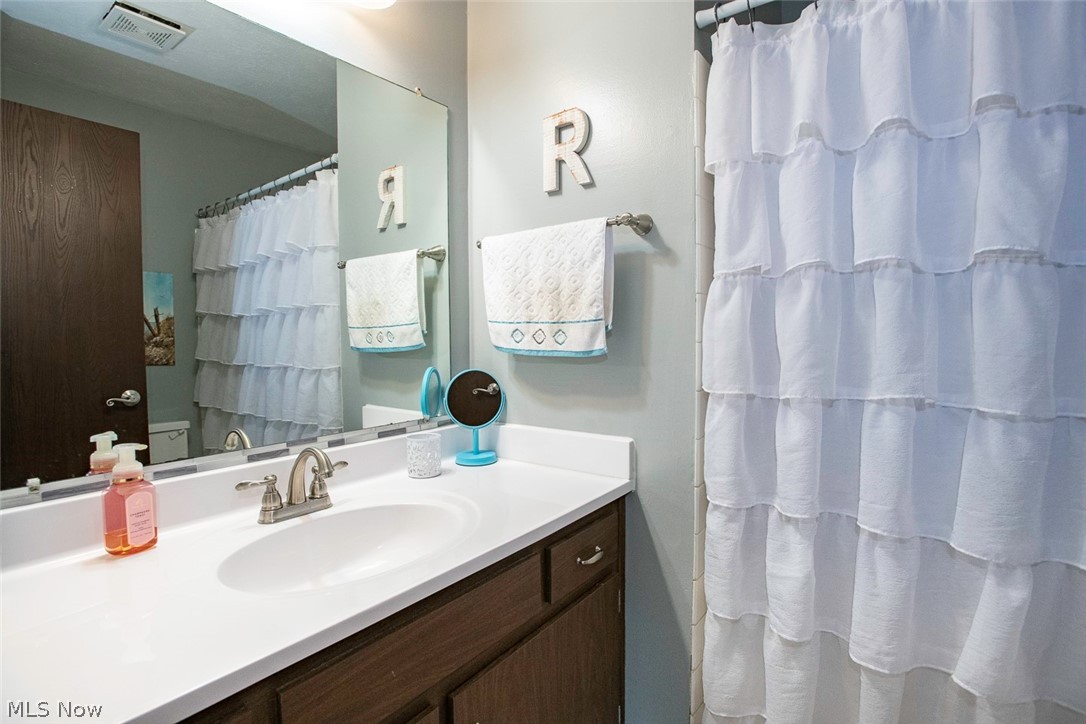 22419 Jonathan Drive Strongsville OH 44149